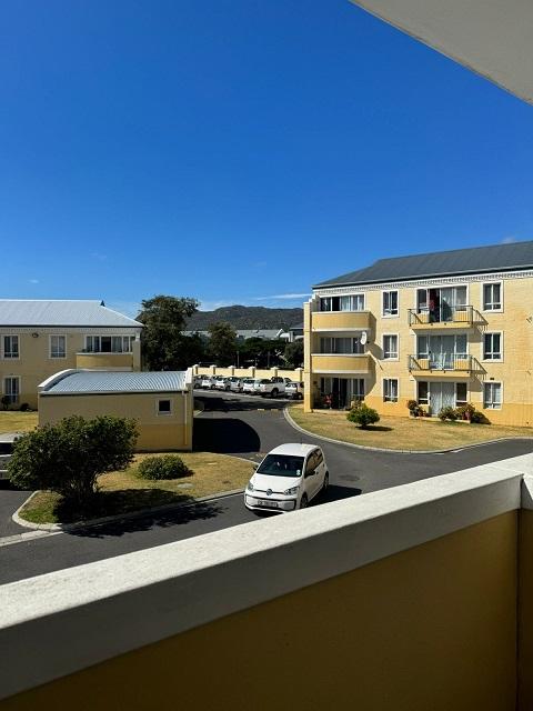 To Let 2 Bedroom Property for Rent in Sunnydale Western Cape